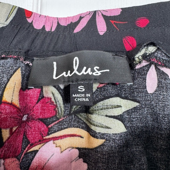 Lulus Black Floral Midi Skirt Side Slits Flowy A-Line Size S - Picture 2 of 7